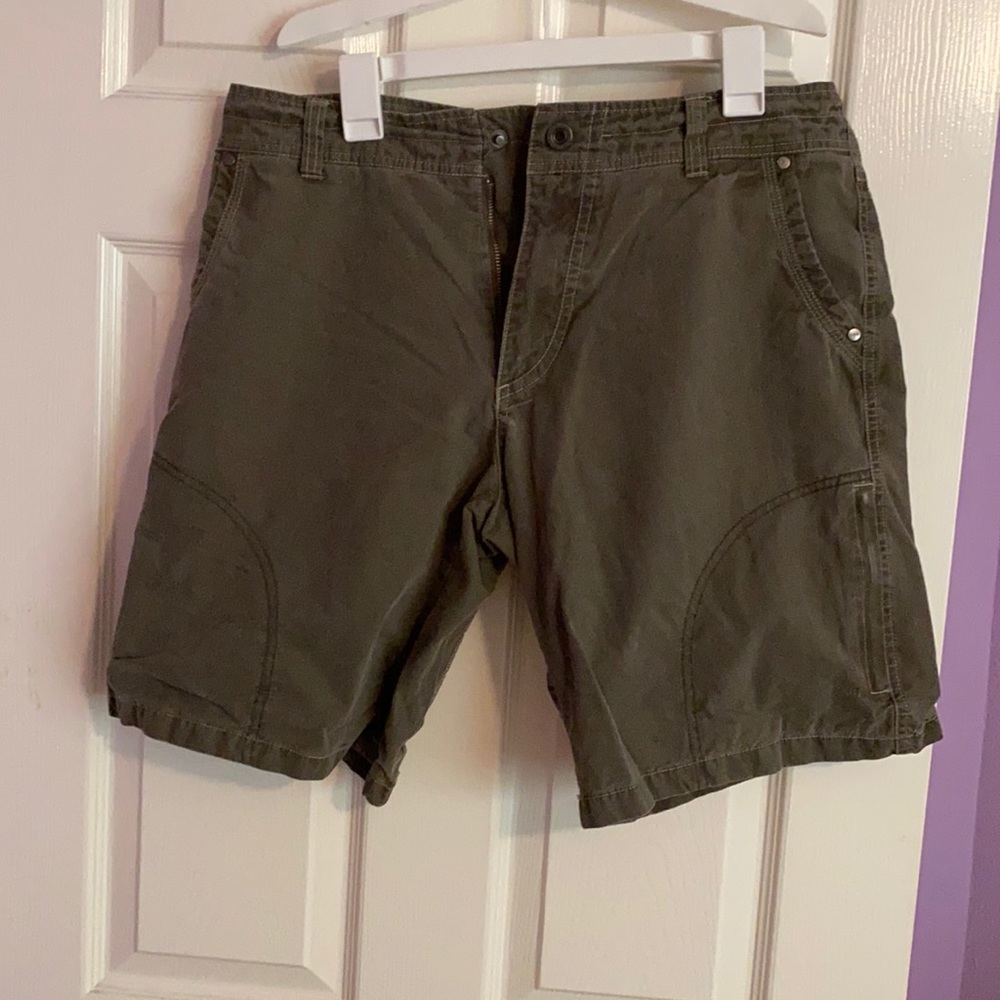 Khul cargo shorts